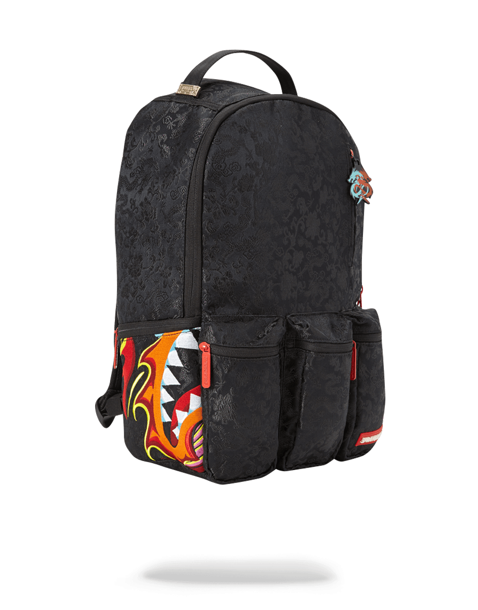 DRAGON SIDE SHARK CARGO