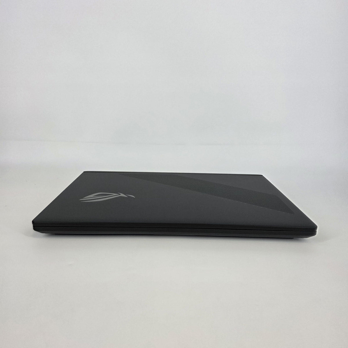 Asus ROG Strix Scar 18 G835 18 Black 2.7 GHz Intel Core Ultra 9 Series 2 32GB RAM 1TB Solid State Drive NVIDIA - Image 9