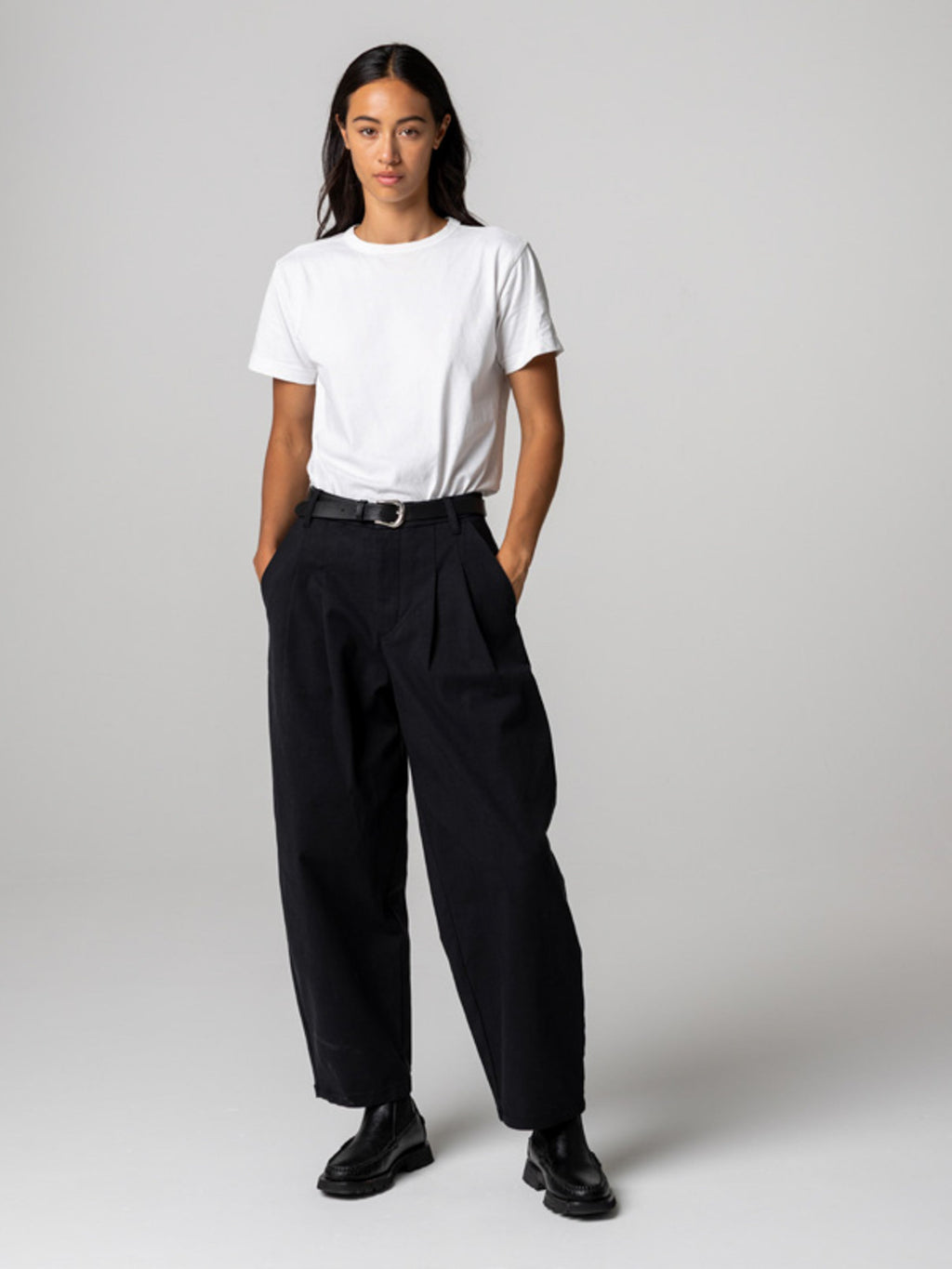 Women's Amy Powney + Finisterre Pleat Front Trouser - Image 4