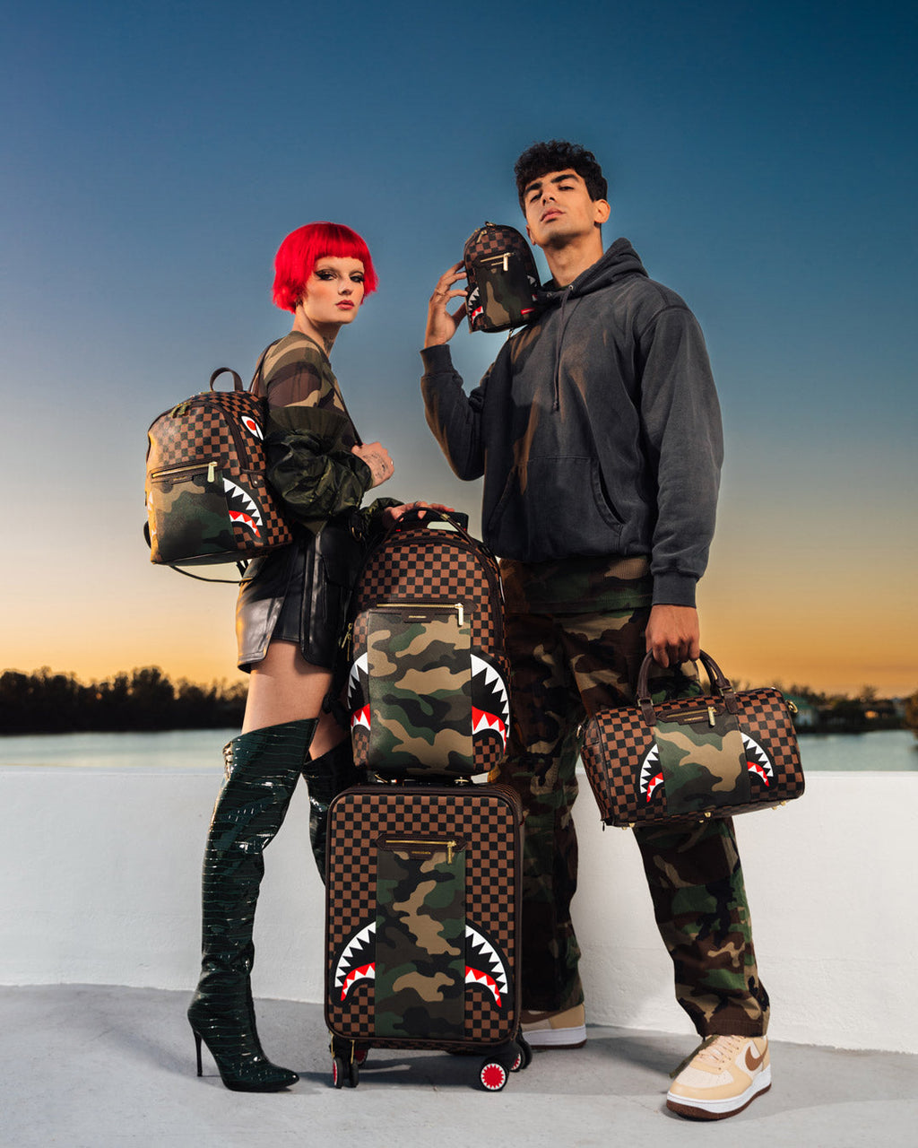 EXTERIOR GOLD ZIP POCKET SHARKS IN PARIS BACKPACK SLING