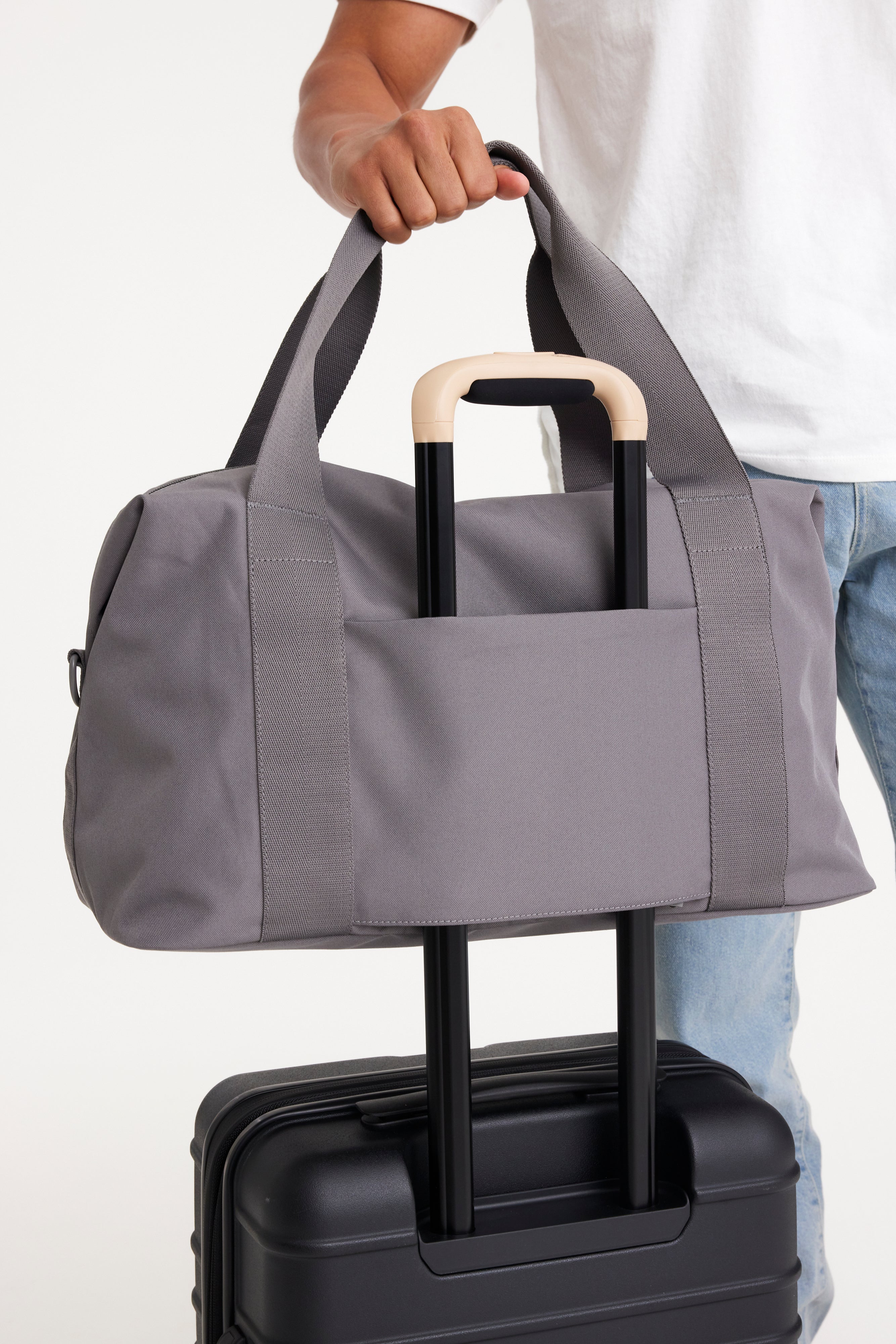 Resale The B�ISics Duffle in Grey