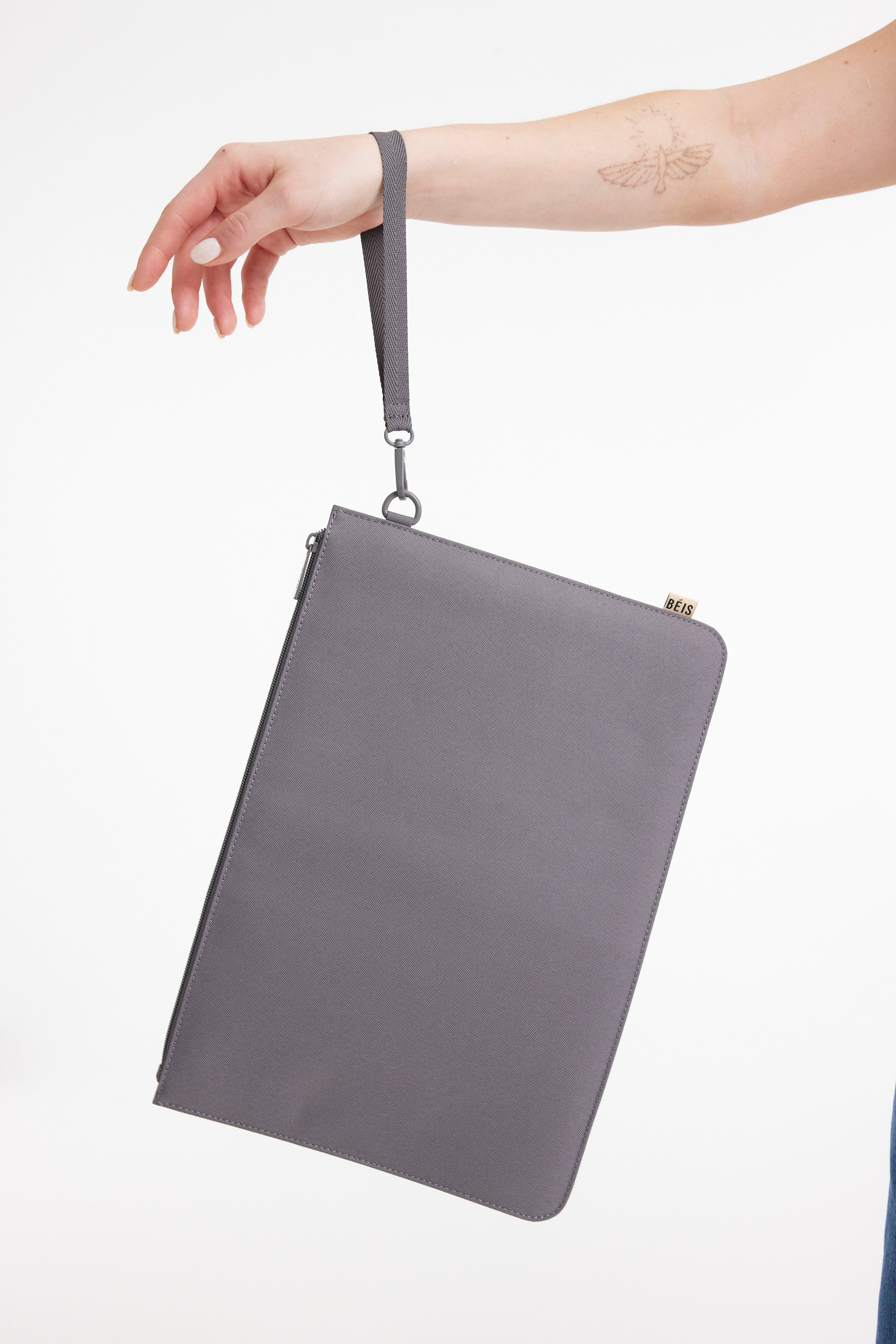 The B�ISics Laptop Pouch in Grey
