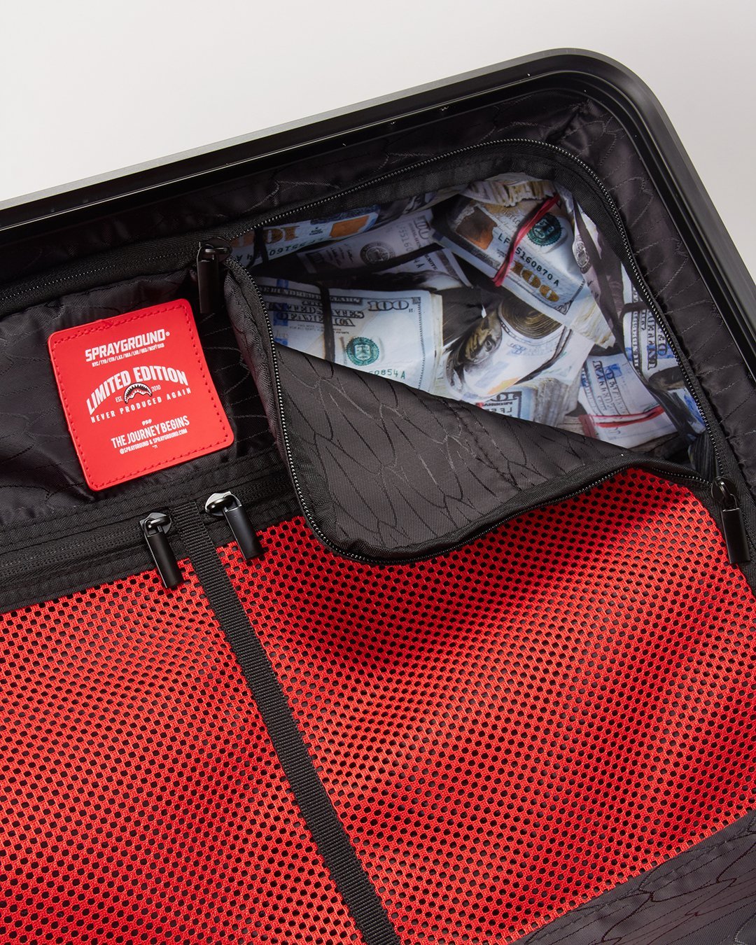 SHARKFLOWER 21.5? CARRY-ON SHARKNAUTICS LUGGAGE