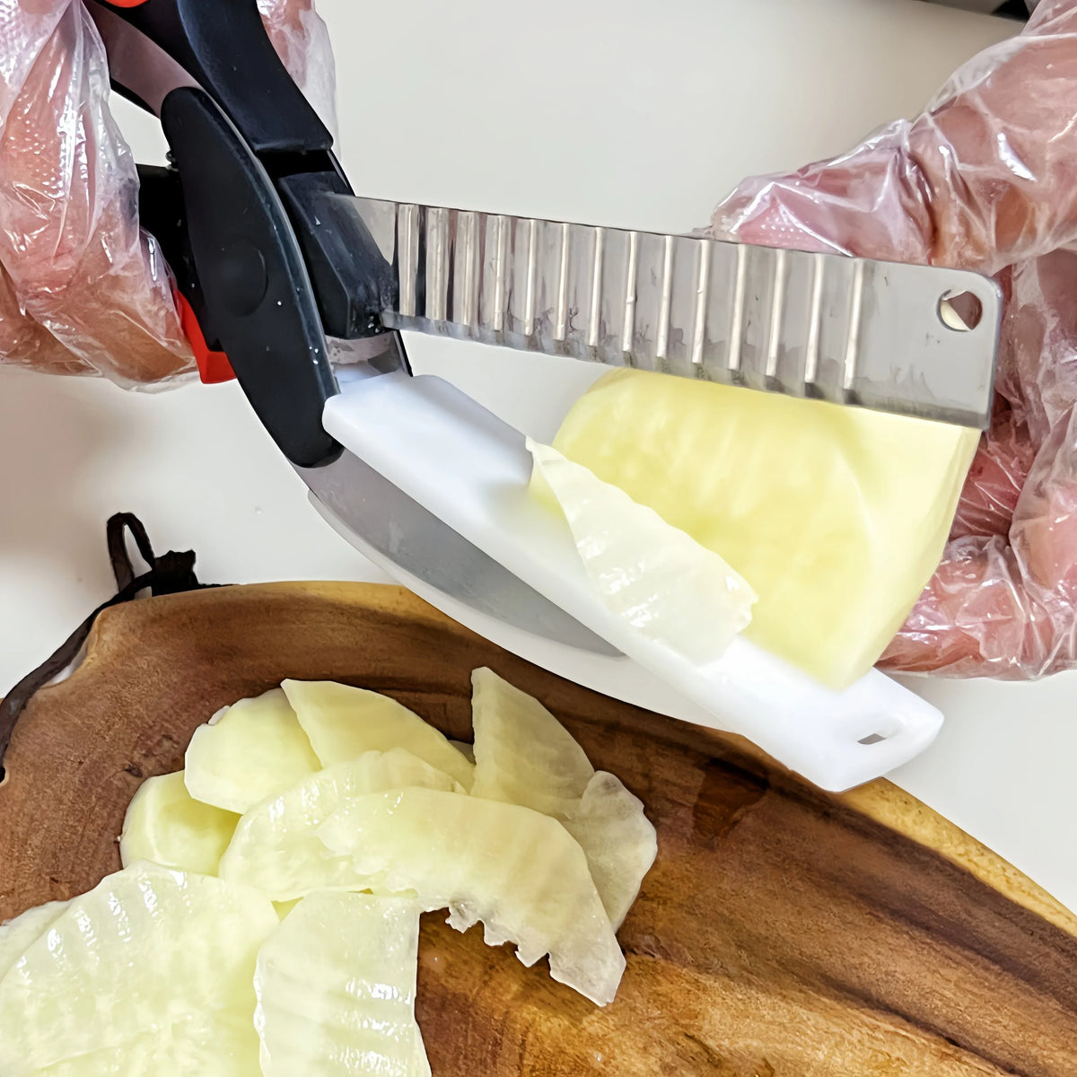 Multifunctional Separable Kitchen Knife, Cutting Board & Wavy Scissors - Image 2