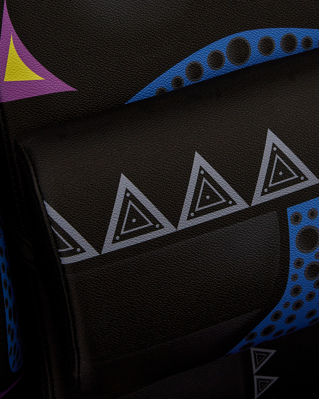 A.I. 12 BROOKLYN & BEYOND - SANDFLOWER COLLAB GAMING CHAIR