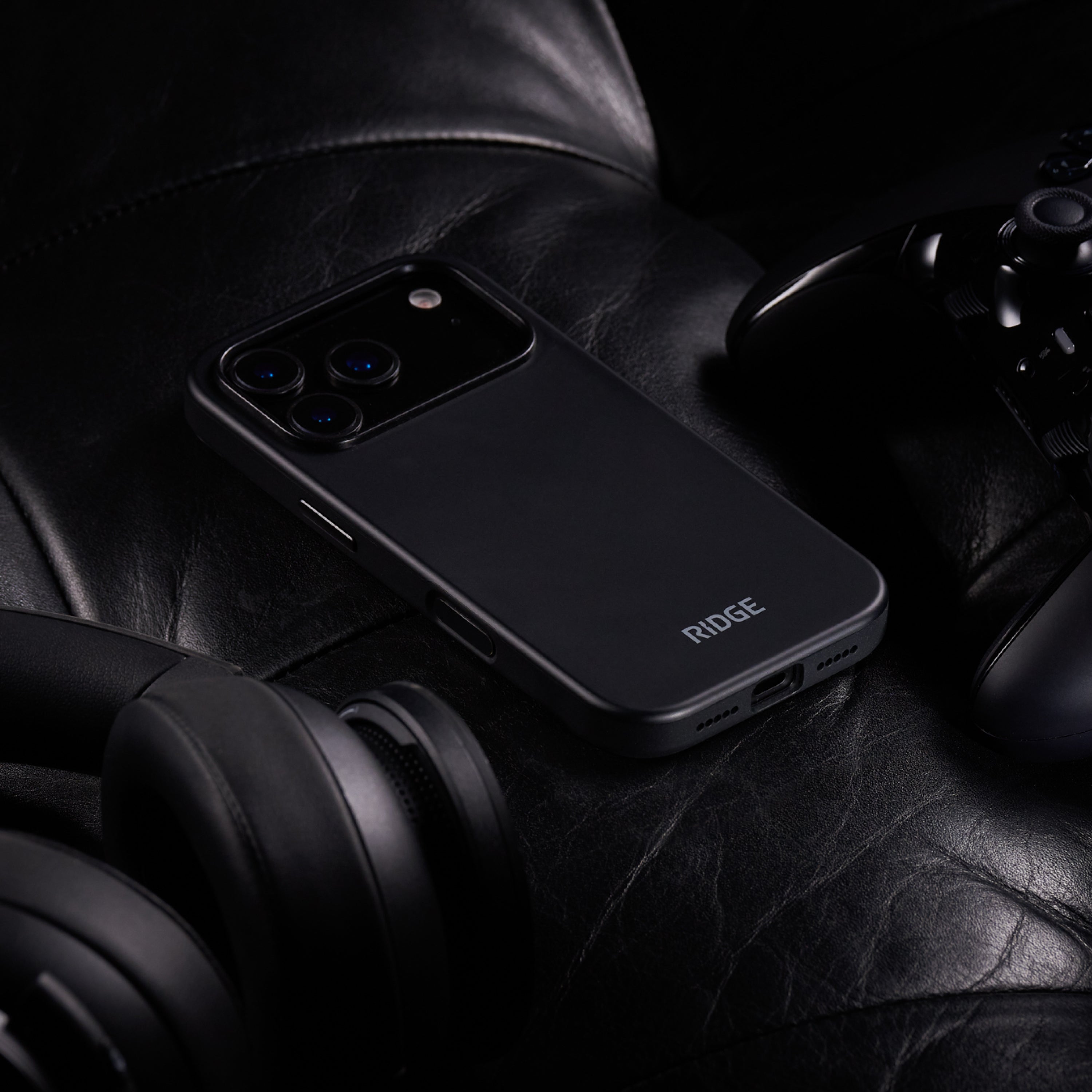 Everyday Phone Case - iPhone 17 Pro - Matte Black