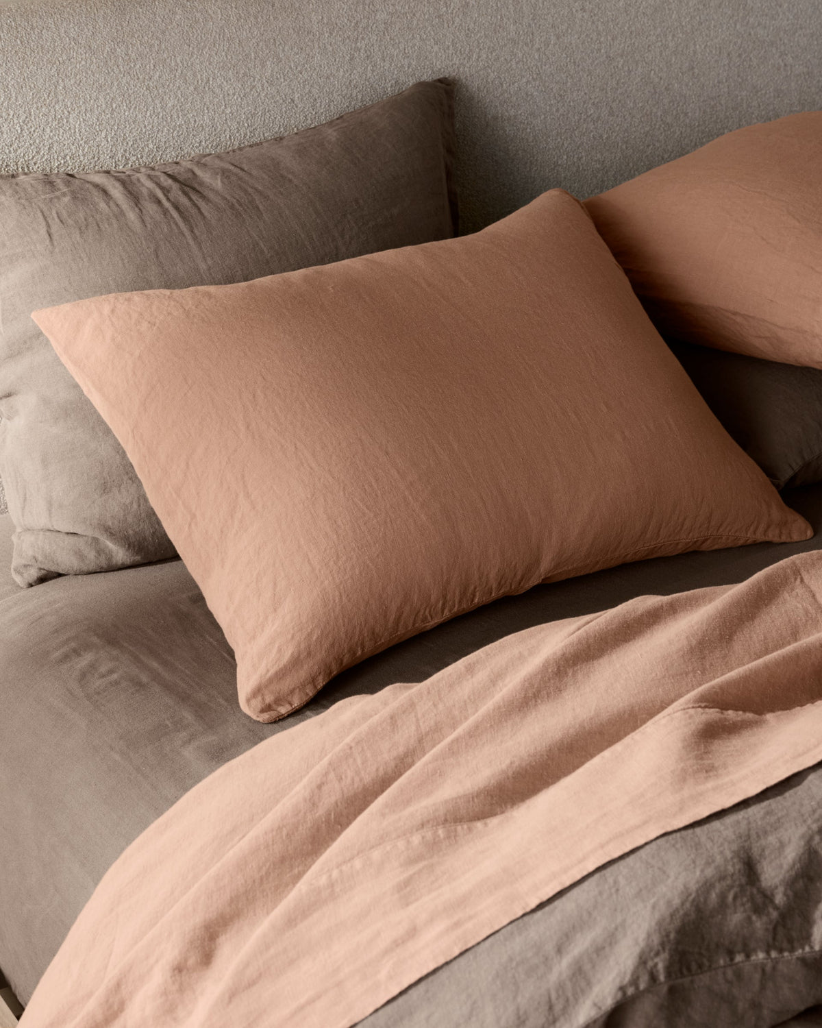 Linen Pillowcase Set (Adobe) - Image 2