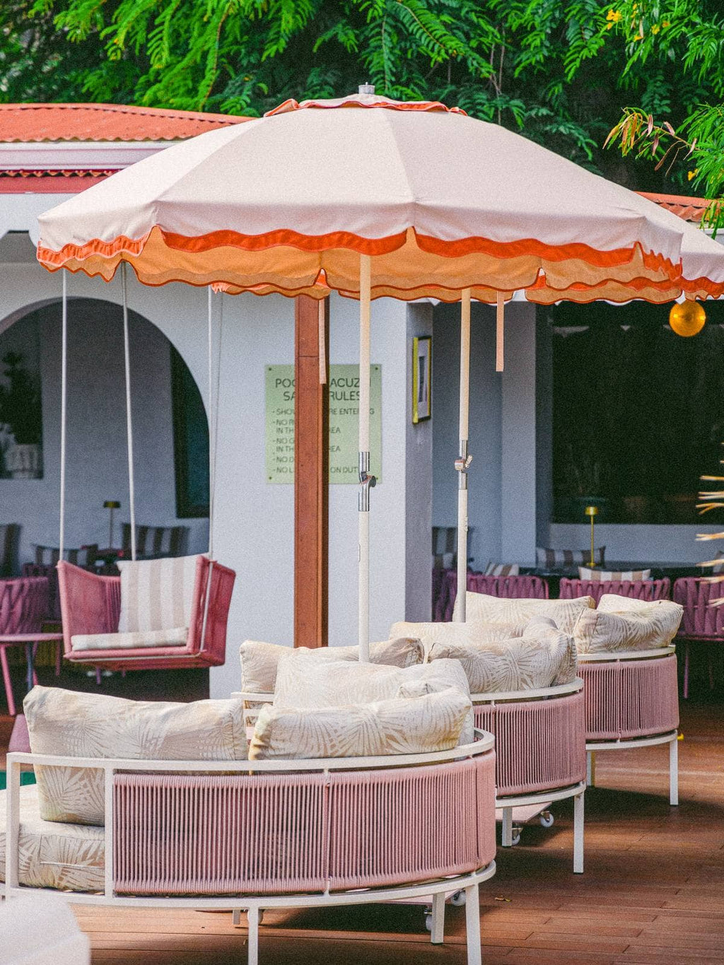 The Club Umbrella - Image 13